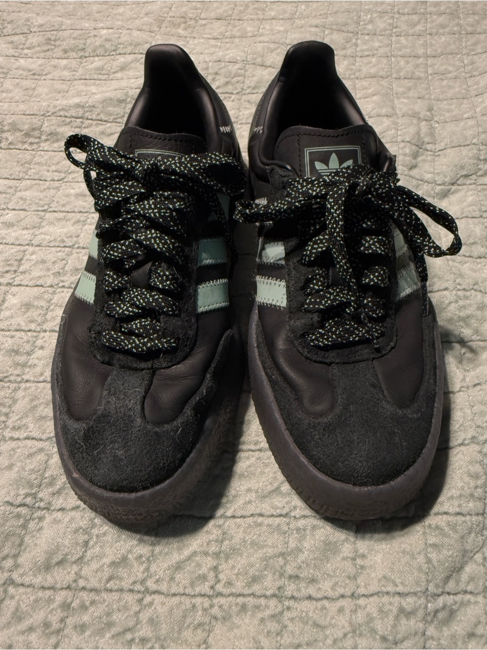 Women’s Adidas Sambae Size 8